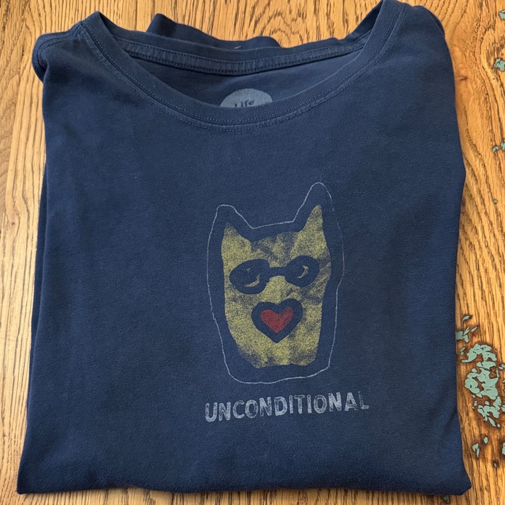 Life Is Good Women's Classic Fit Tee - Dark Blue